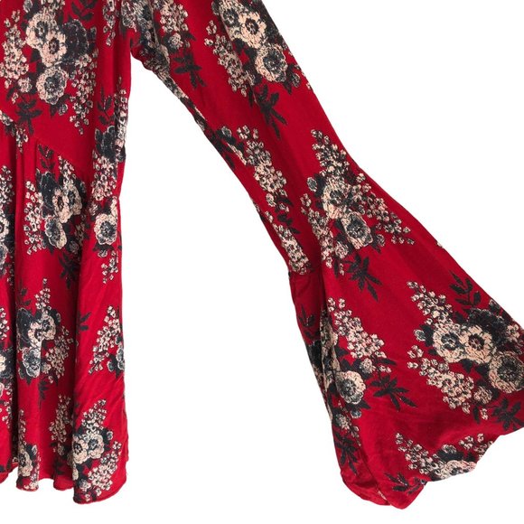 Free People Women's Blouse Size L Floral Red Bohemian Bell Sleeve Stretch - Picture 2 of 9